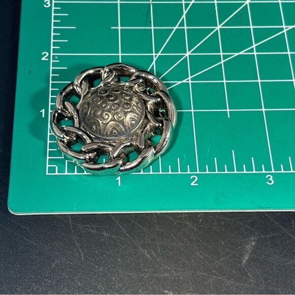 Set of 2 Vintage Silver Tone Large Shoe clips Metal Gold Pat.‎ Pending - Picture 4 of 4